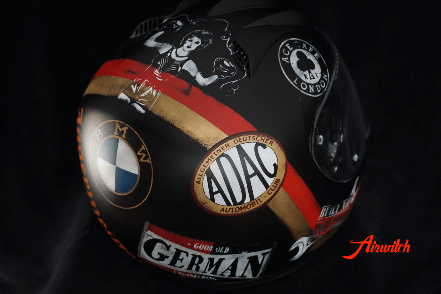 Custom Paint Helm Cafe Racer schwarz mit Airbrush im Retro Used Look
