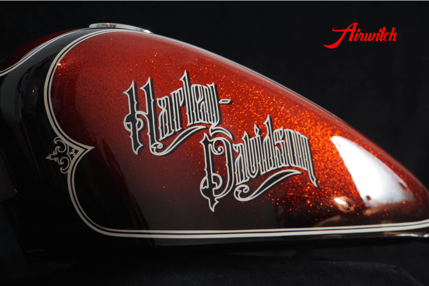 Custom Paint Harley Davidson Lackierung Sportster Red Chopper roter Metalkflakes Tank "Oldschool Look"