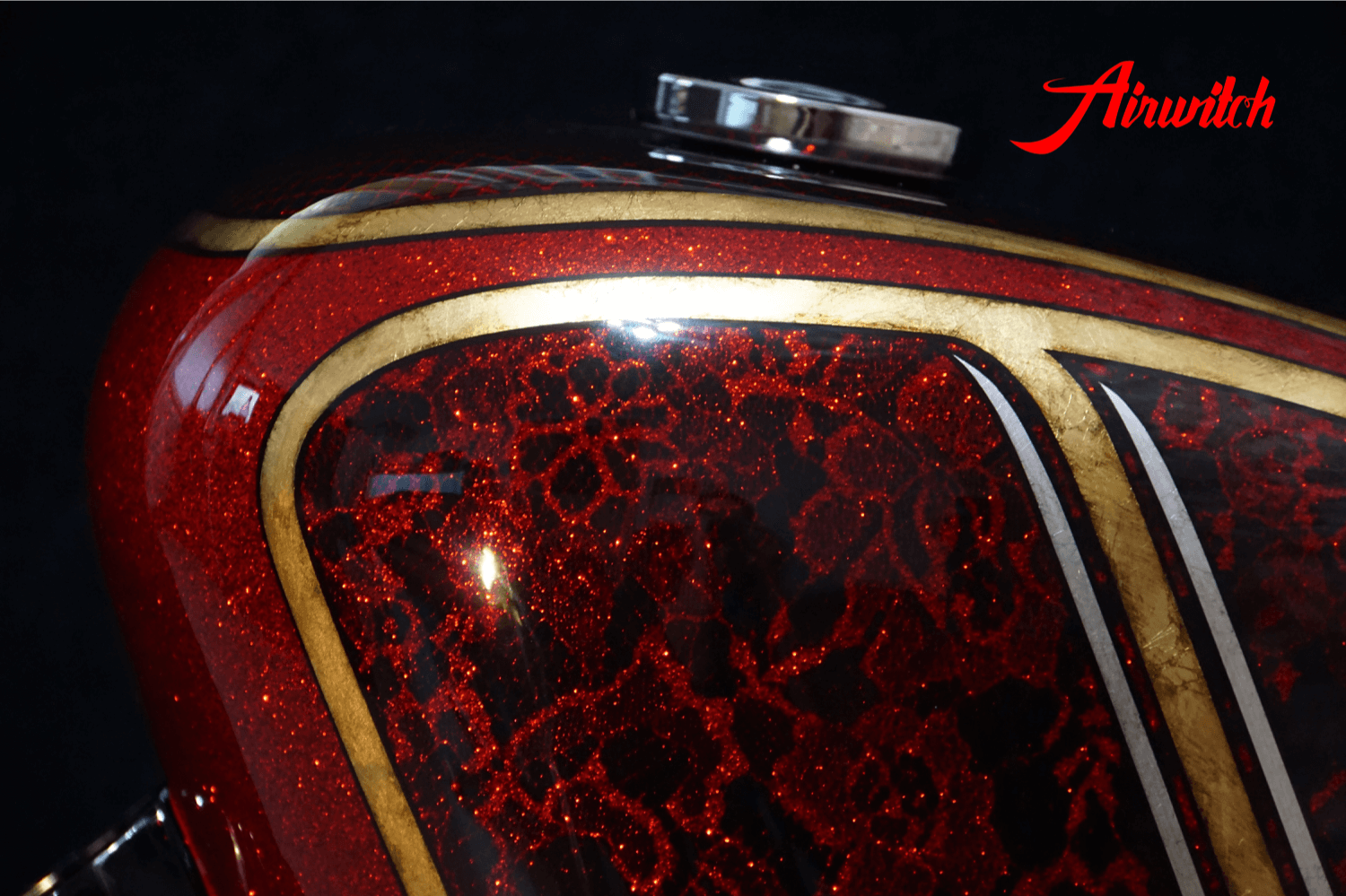 Custom Paint Harley Davidson Sportster Forty Eight red Metalflake Lackierung Airbrush guitar notes and old paper with goldleaf silver leaf