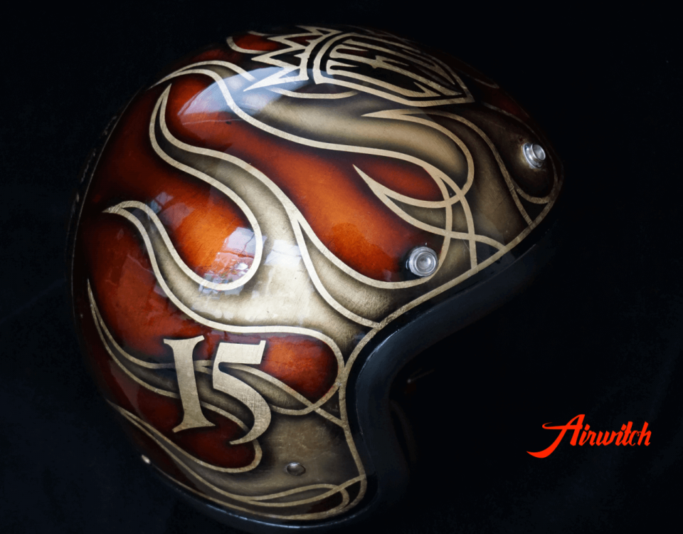 Custom Paint Helm mit Flammen, Blattgold, Airbrush und Candy
