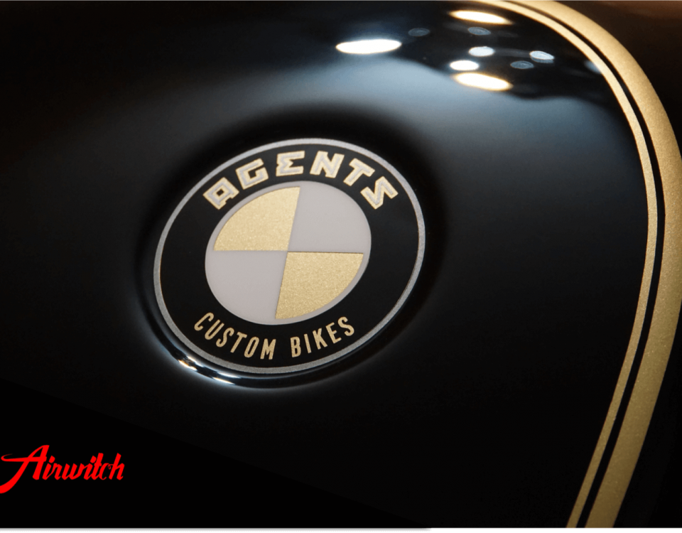 Custom Paint BMW R80 Cafe Racer Lackierung Linierung Agents Custom Bikes Berlin Gold Black